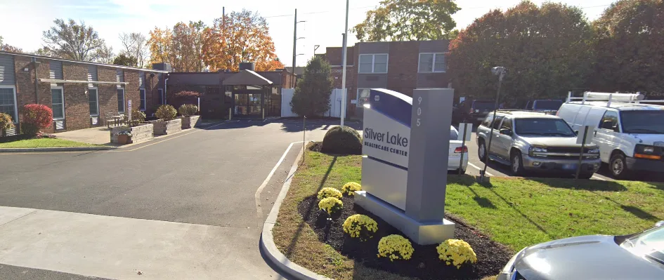 Silver Lake Healthcare Center nursing home negligence lawsuits and complaints